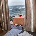 Ξενοδοχείο Vista 3*