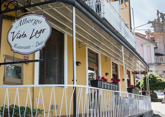 Vista Отель Брунате