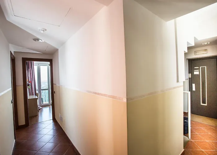 Vista 3* Брунате